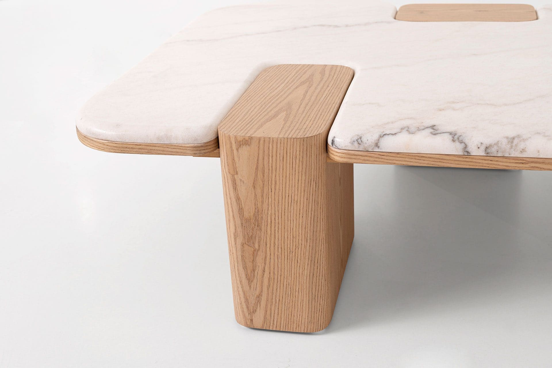 Mesa de Centro Delfos con Tapa de Mármol Blanco – Roble o Nogal - Imagen 5